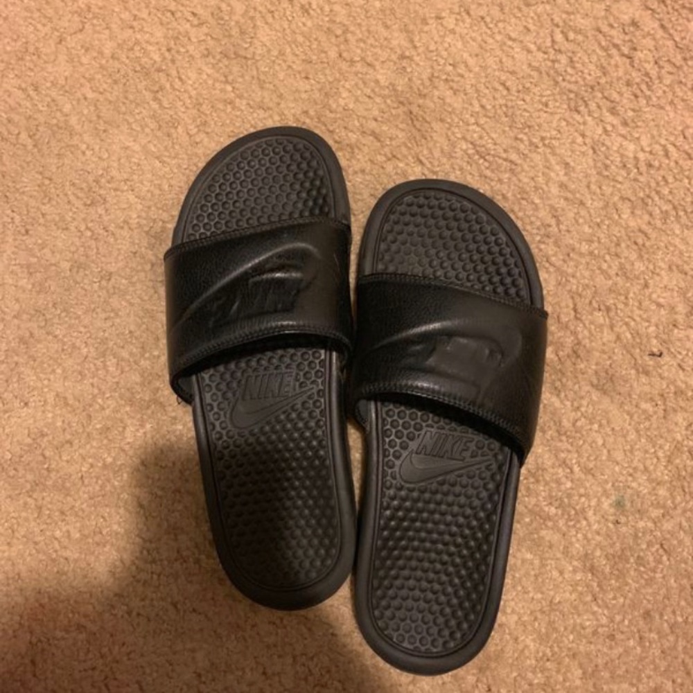 Nike slides